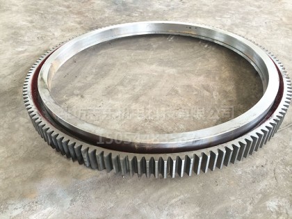 鑄鋼滾圈、齒圈（烘干設(shè)備附件）